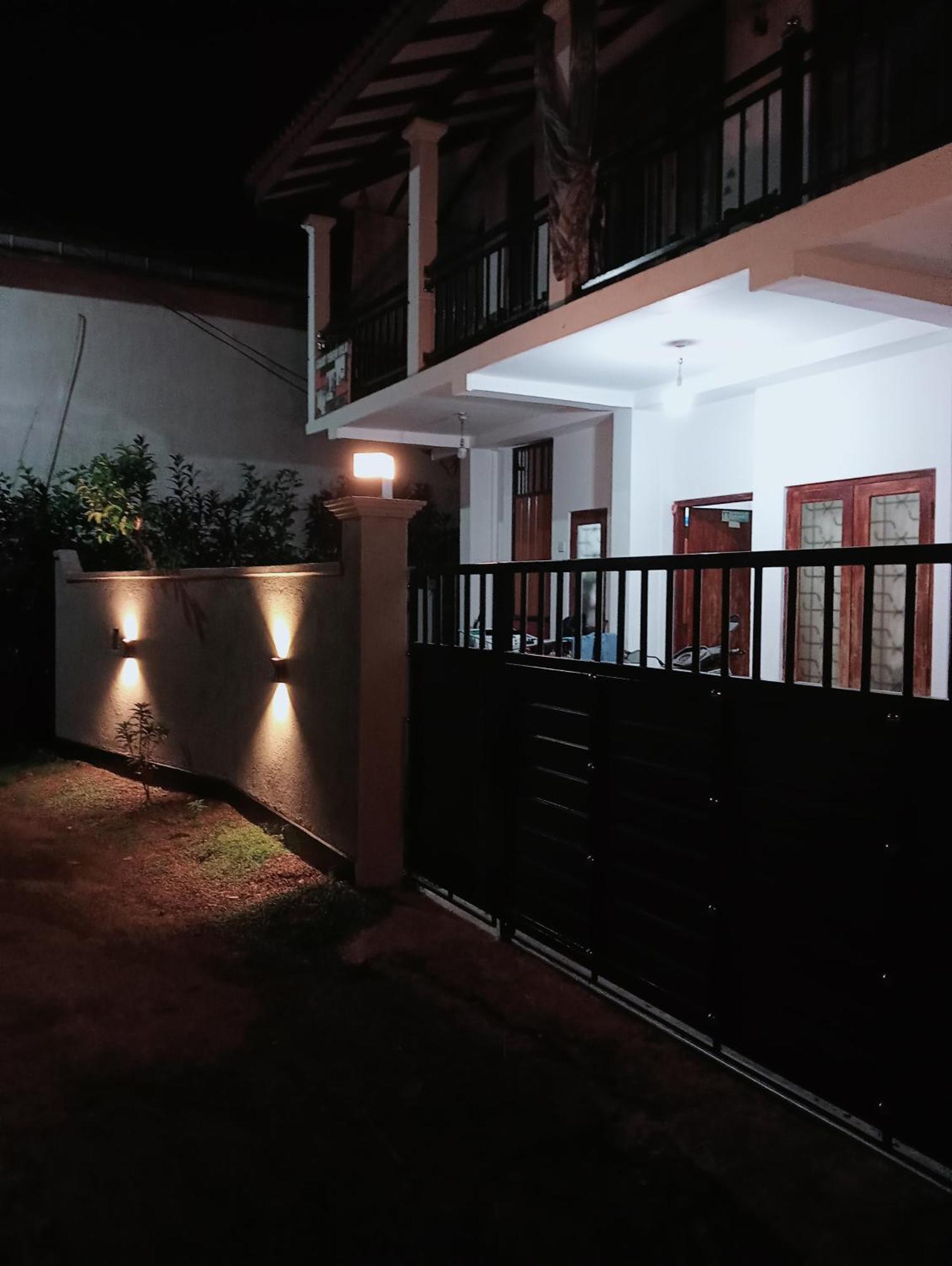 Great yeheni villa Hikkaduwa Dış mekan fotoğraf