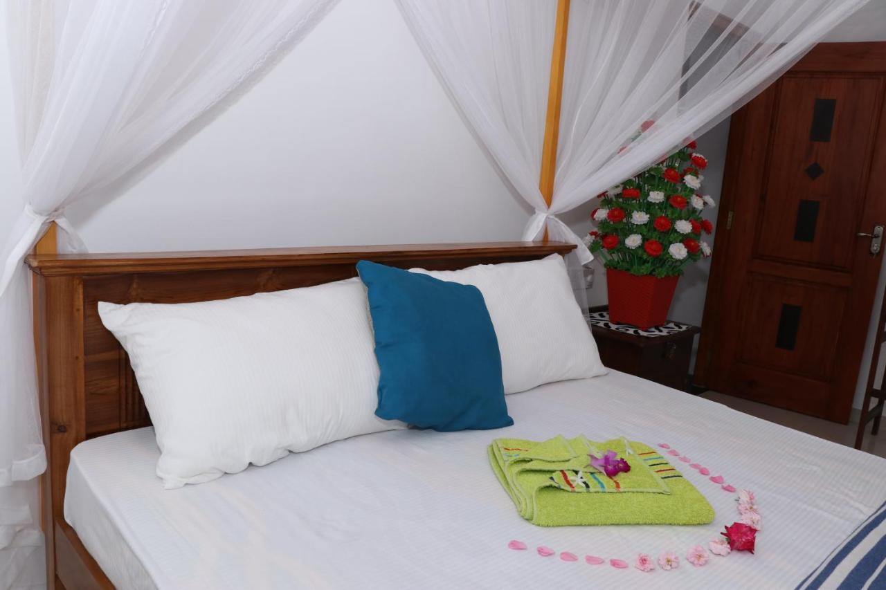 Great yeheni villa Hikkaduwa Dış mekan fotoğraf