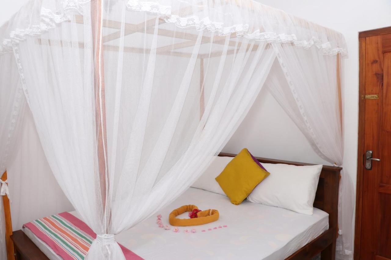 Great yeheni villa Hikkaduwa Dış mekan fotoğraf