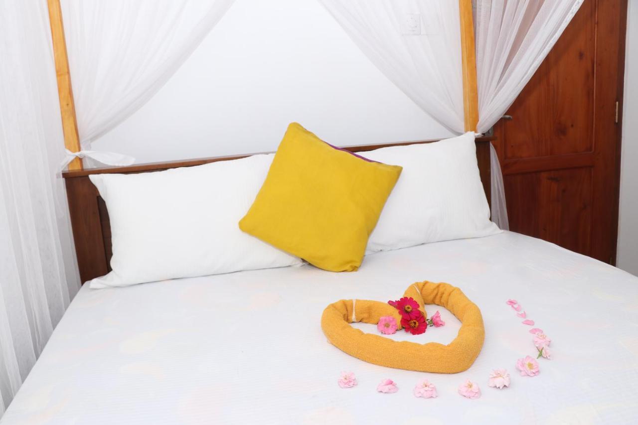 Great yeheni villa Hikkaduwa Dış mekan fotoğraf