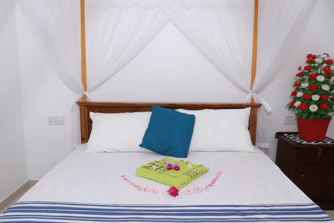 Great yeheni villa Hikkaduwa Dış mekan fotoğraf