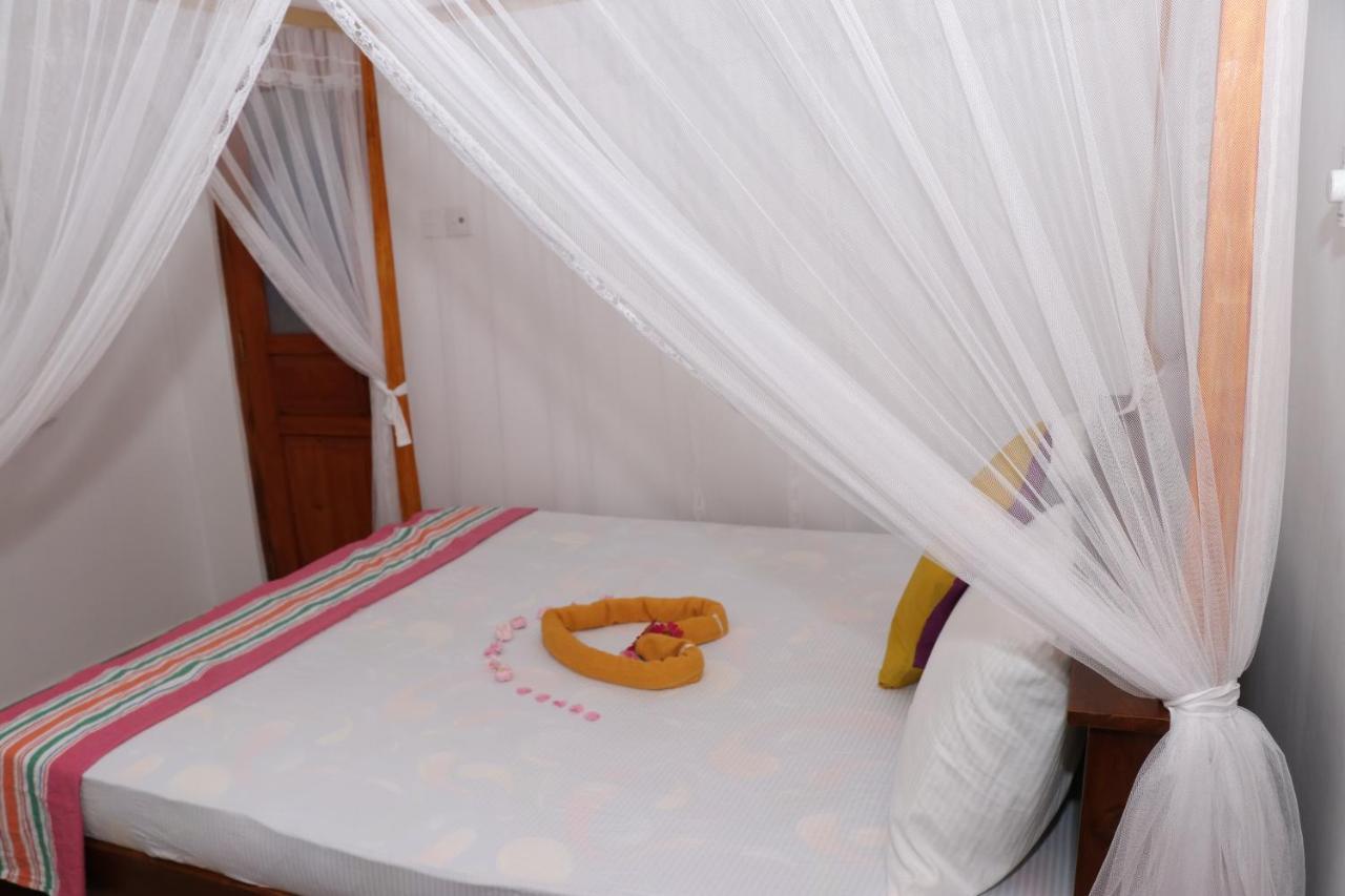 Great yeheni villa Hikkaduwa Dış mekan fotoğraf