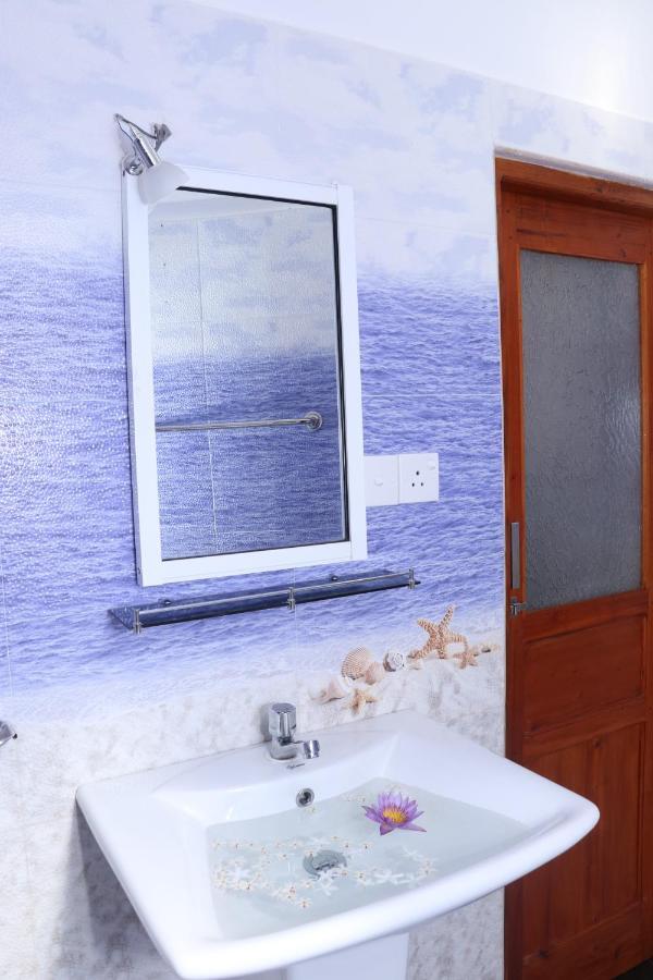 Great yeheni villa Hikkaduwa Dış mekan fotoğraf