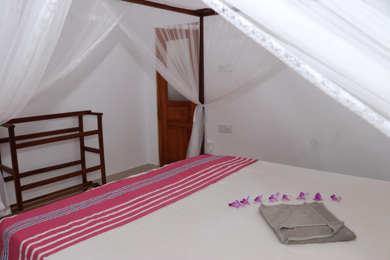 Great yeheni villa Hikkaduwa Dış mekan fotoğraf