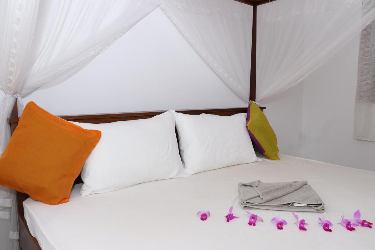 Great yeheni villa Hikkaduwa Dış mekan fotoğraf
